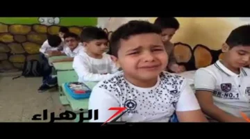 إجابة طالب سعودي.. أستاذ يبكي في الصف ومسؤولون يحولونه للرعاية النفسية